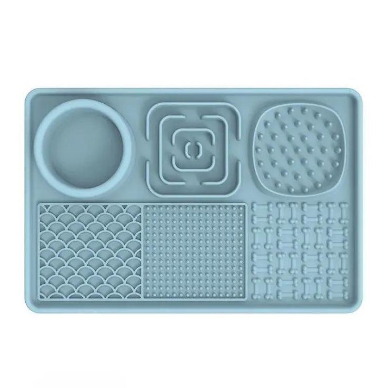 Lick mat with poly supports for big dogs - BigDog Accessories™